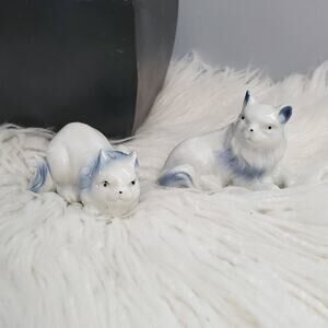Vintage Ceramic Cat Figurines Blue White Set of 2